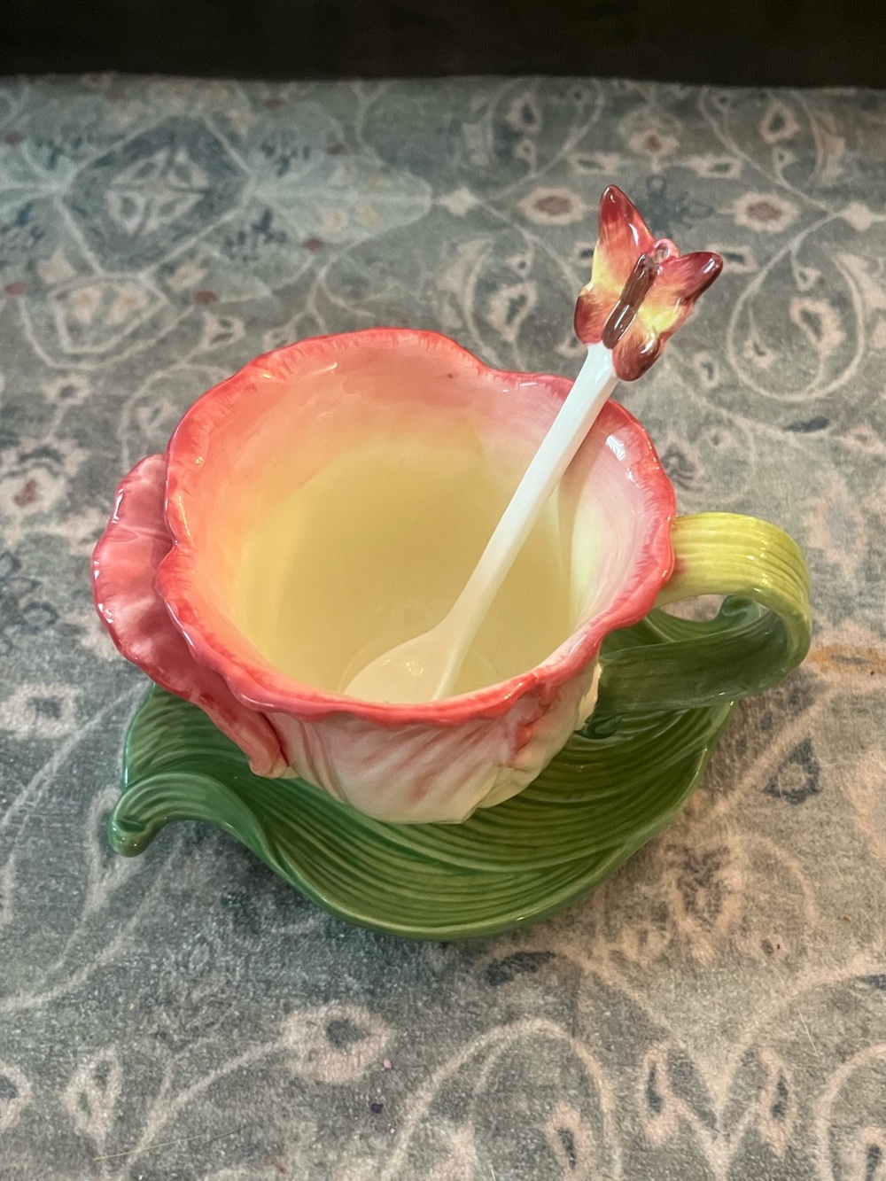 Corner Ruby Garden Collection Flower Tea Cup, Leaf Saucer, Butterfly Teaspoon